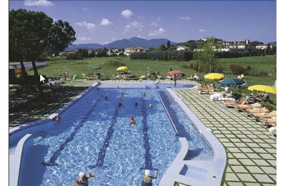 Hotel Smeraldo Abano Terme Exterior foto