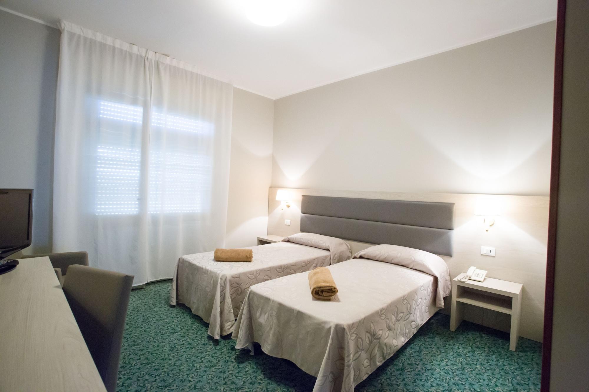 Hotel Smeraldo Abano Terme Exterior foto