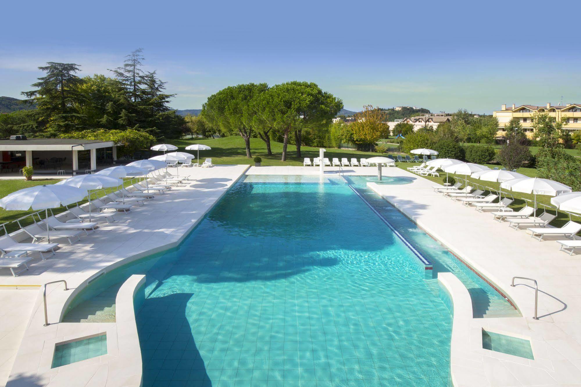 Hotel Smeraldo Abano Terme Exterior foto